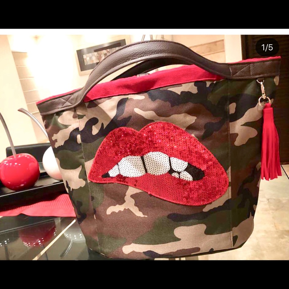 Camo Purse